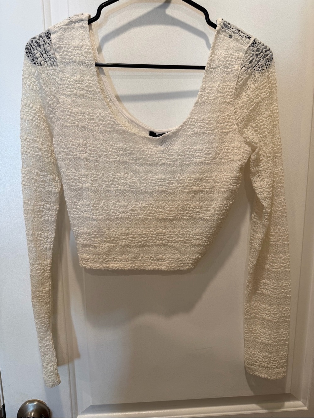 Forever 21 Cream Lace Long-Sleeve Crochet Crop Top